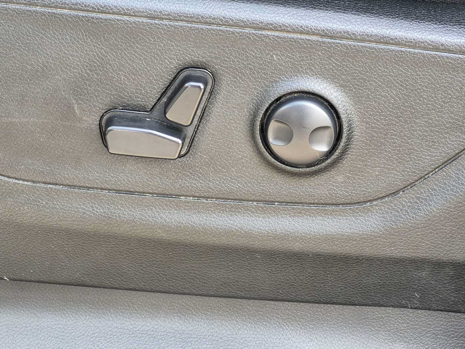 Used 2023 RAM 1500 Big Horn AWD/4WD image 17