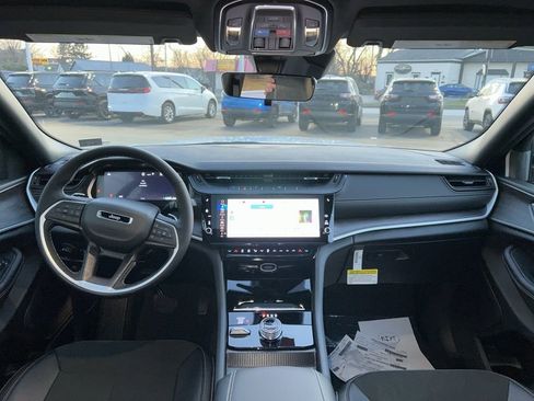 New 2026 Jeep Grand Cherokee Altitude AWD/4WD image 14