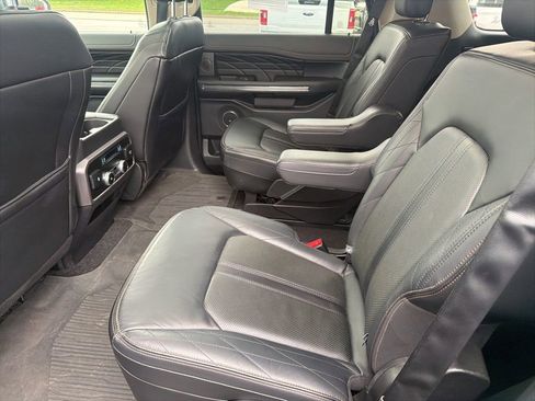 Used 2019 Ford Expedition Platinum image 10