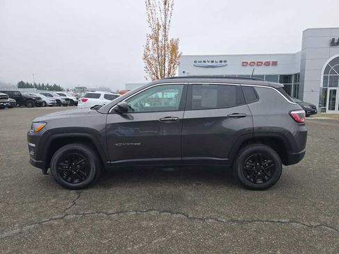 Used 2020 Jeep Compass Sport w/ Cold Weather Group image 2