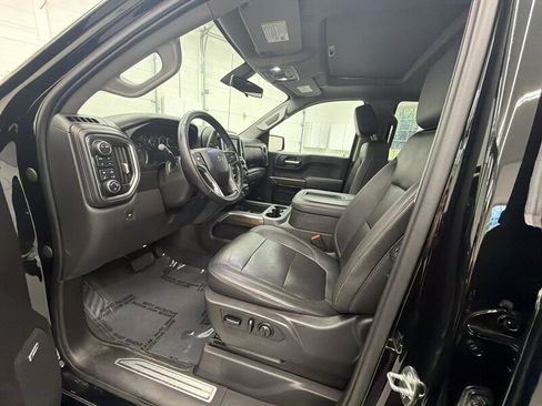 Used 2021 Chevrolet Silverado 1500 LT Trail Boss w/ Convenience Package II AWD/4WD image 10