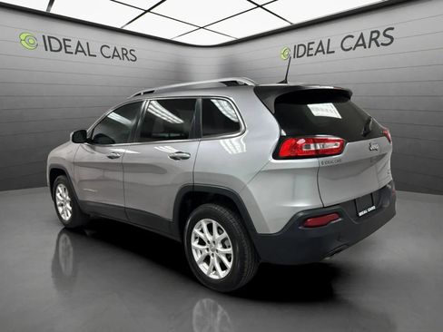 Used 2018 Jeep Cherokee Latitude Plus FWD image 7