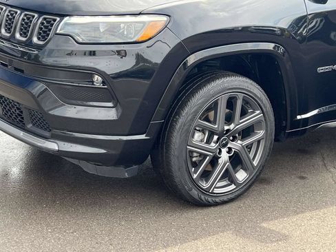 Certified 2025 Jeep Compass Limited w/ High Altitude Package AWD/4WD image 11