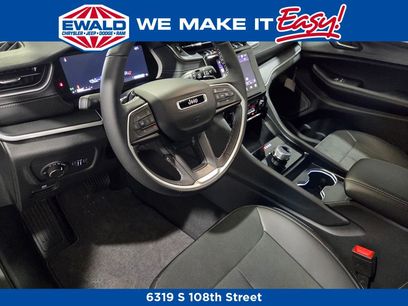 New 2025 Jeep Grand Cherokee 4WD