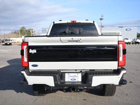 Used 2025 Ford F250 Platinum w/ Tremor Off-Road Package image 15