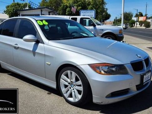Used 2006 BMW 325i Sedan image 2