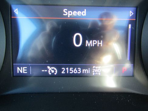 Used 2022 Buick Encore GX Essence w/ Experience Buick Package image 21