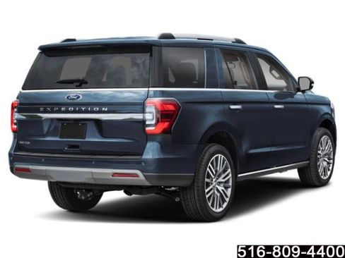 Used 2023 Ford Expedition Limited AWD/4WD image 2
