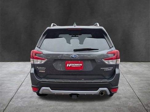 Used 2022 Subaru Forester Touring image 5