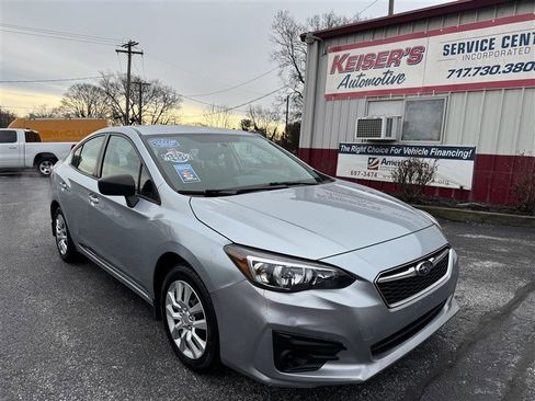 Used 2017 Subaru Impreza 2.0i image 2