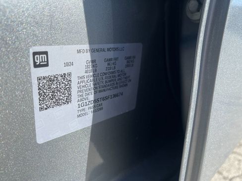 Used 2025 Chevrolet Malibu LT image 32