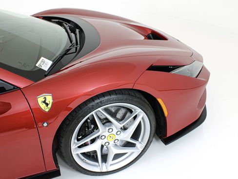 Certified 2023 Ferrari F8 Tributo RWD image 15