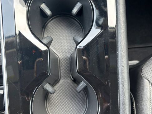 Used 2024 Volkswagen Atlas SE image 20