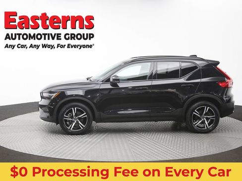Used 2024 Volvo XC40 B5 Core AWD/4WD image 60
