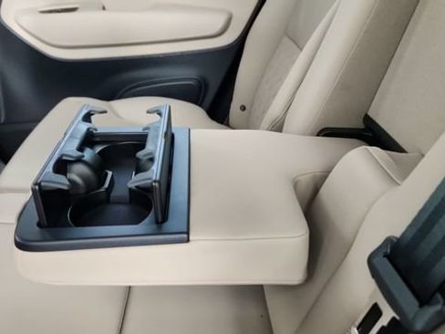 New 2026 Volvo XC90 B6 Plus w/ Protection Package Premier AWD/4WD image 31