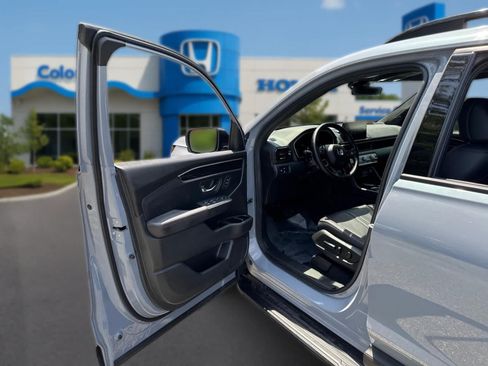 Used 2025 Honda Pilot Black Edition image 12