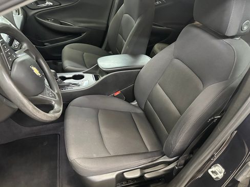 Used 2022 Chevrolet Malibu LS FWD image 5