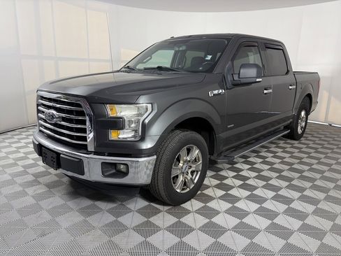 Used 2015 Ford F150 XLT w/ Equipment Group 302A Luxury image 3