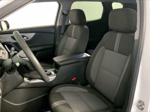 Used 2024 Chevrolet Blazer LT w/ Convenience Package FWD image 22