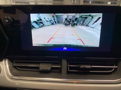New 2026 Chevrolet Trax LT w/ Driver Confidence Package FWD image 17