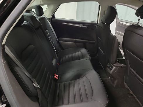 Used 2016 Ford Fusion SE image 21