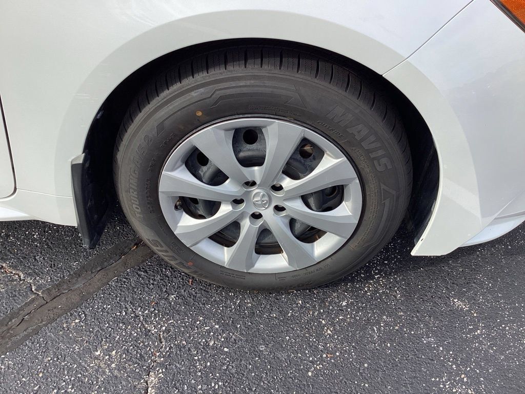 Used 2023 Toyota Corolla LE FWD image 25