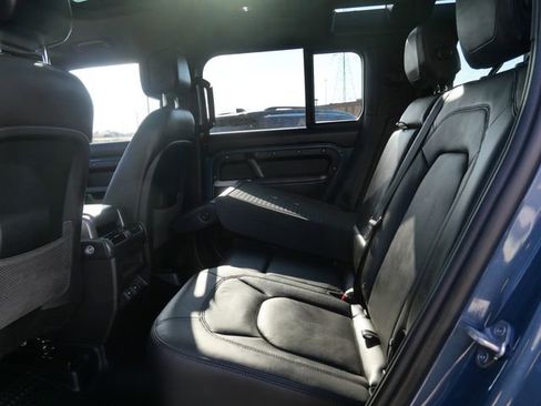 Used 2023 Land Rover Defender 110 S image 13