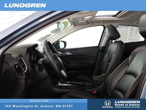 Used 2015 MAZDA MAZDA3 i Grand Touring image 10
