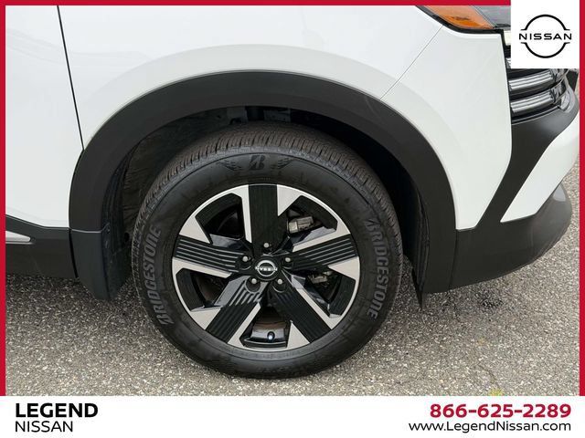 Certified 2025 Nissan Kicks SV AWD/4WD image 11