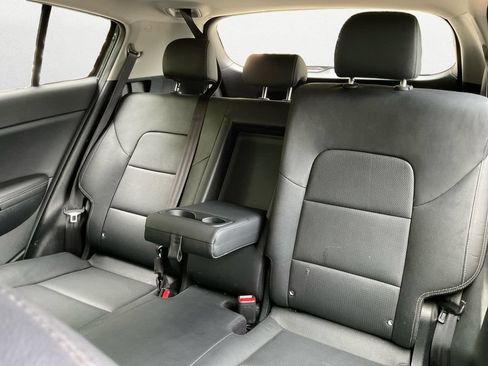 Used 2018 Kia Sportage EX w/ EX Technology Package FWD image 9