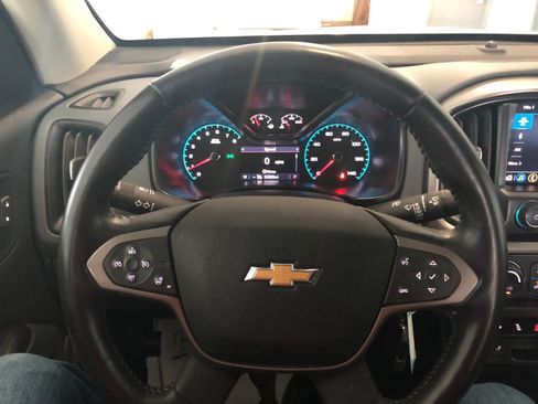 Used 2022 Chevrolet Colorado Z71 AWD/4WD image 14