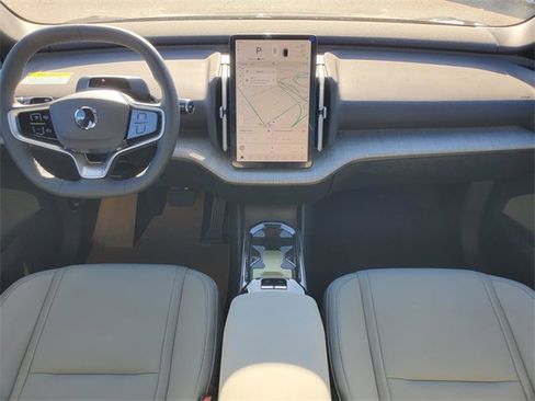 New 2025 Volvo EX30 Plus w/ Protection Package Premier image 23