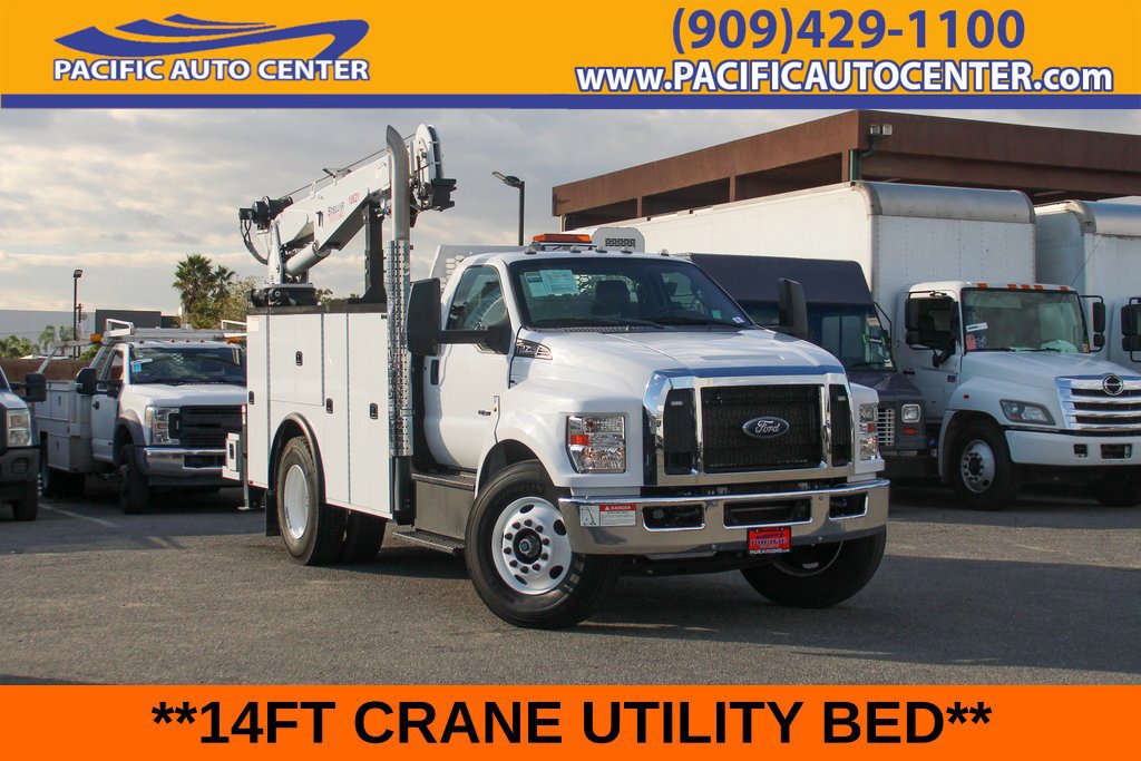Used 2019 Ford F750 2WD Regular Cab Super Duty image 1