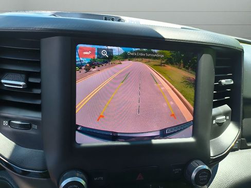 Used 2023 RAM 1500 Big Horn AWD/4WD image 10