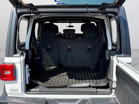 Used 2021 Jeep Wrangler Unlimited Sport image 30