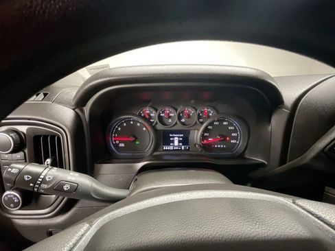 Used 2025 Chevrolet Silverado 2500 Custom w/ Custom Value Package image 11