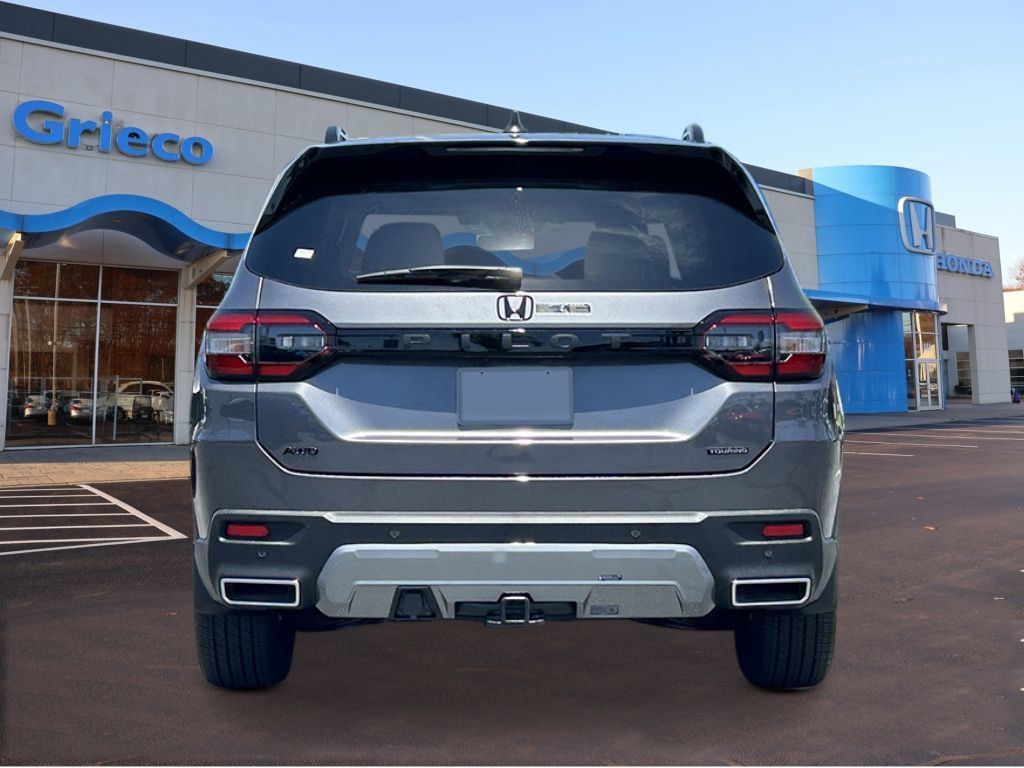 New 2026 Honda Pilot Touring image 3
