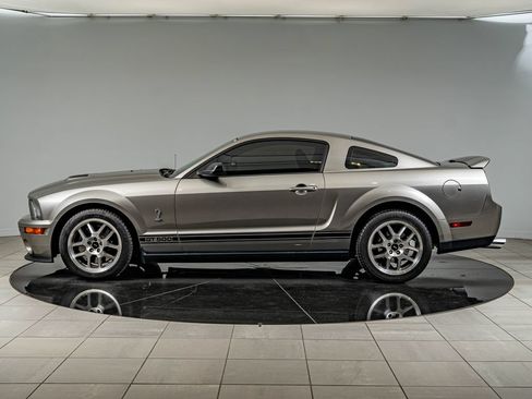 Used 2009 Ford Mustang Shelby GT500 RWD image 8