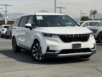 Used 2022 Kia Carnival EX