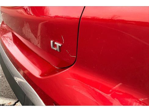 Used 2018 Chevrolet Equinox LT image 8