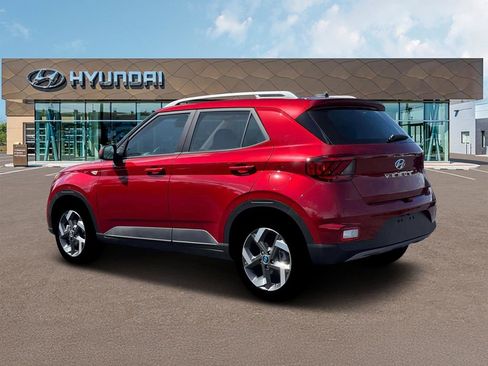New 2026 Hyundai Venue SEL FWD image 4