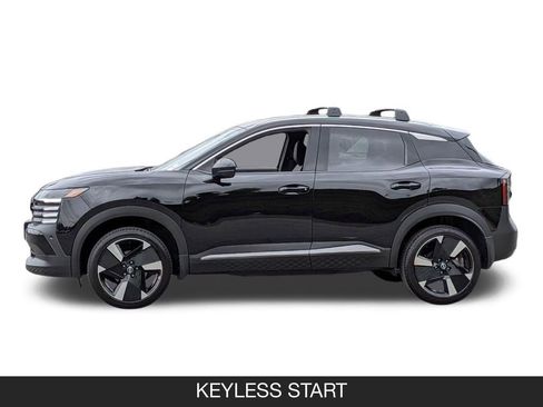 Certified 2025 Nissan Kicks SR FWD image 5