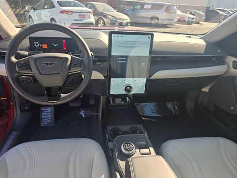 Used 2023 Ford Mustang Mach-E Premium image 22