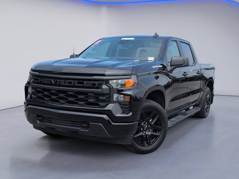 Used 2026 Chevrolet Silverado 1500 Custom AWD/4WD image 2