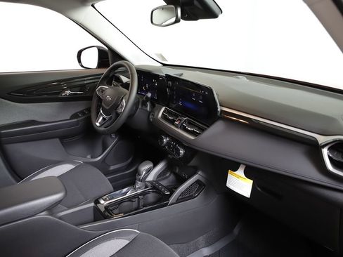New 2026 Chevrolet TrailBlazer LT w/ Convenience Package AWD/4WD image 11