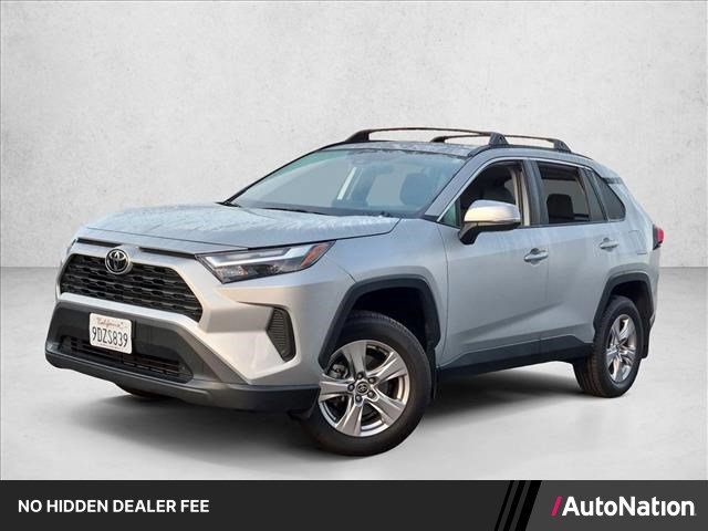 Used 2023 Toyota RAV4 XLE w/ Convenience Package FWD image 1