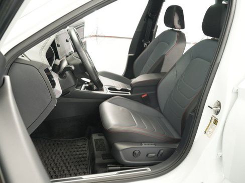 Used 2025 Volkswagen Jetta GLI Autobahn FWD image 20