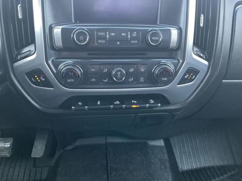 Used 2018 GMC Sierra 1500 SLE w/ SLE Value Package image 42