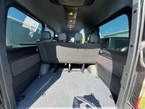 Used 2024 Mercedes-Benz Sprinter 2500 image 17