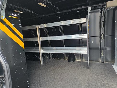 Used 2023 GMC Savana 3500 Extended w/ Driver Convenience Package image 15